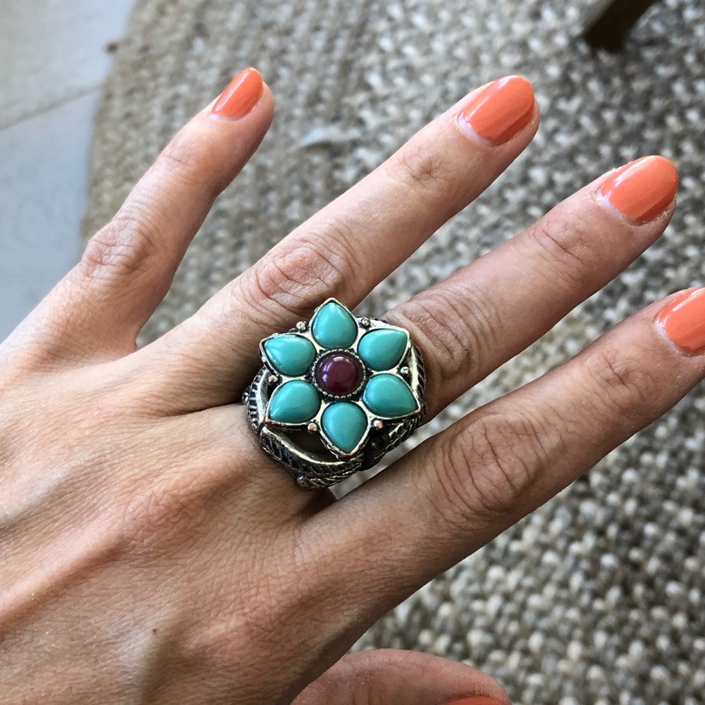 Lucky Floral Chinky Ring 💘